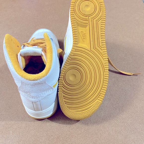 NIKE AIR FORCE 1 (W) - Picture 9 of 9